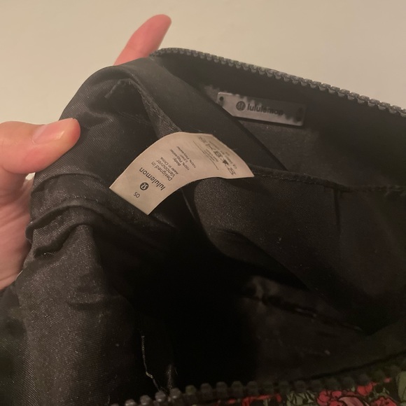 Lululemon Clutch - Picture 4 of 4